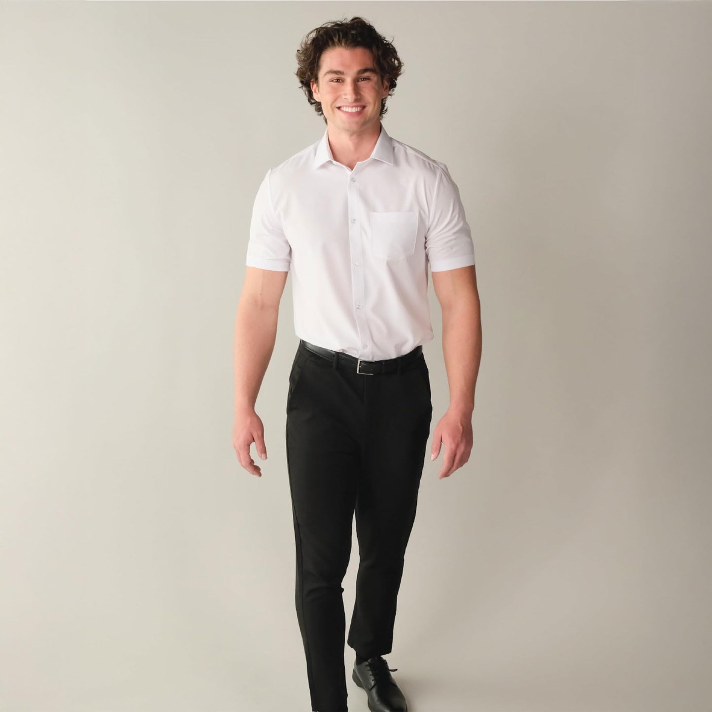 &COLLAR Athletic Fit Short Sleeve Performance Men's Dress Shirt White M