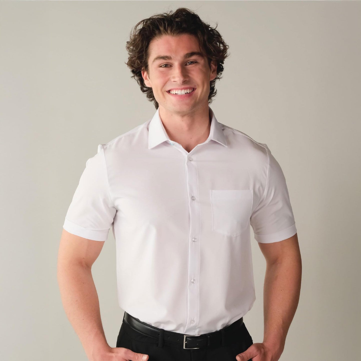 &COLLAR Athletic Fit Short Sleeve Performance Men's Dress Shirt White M