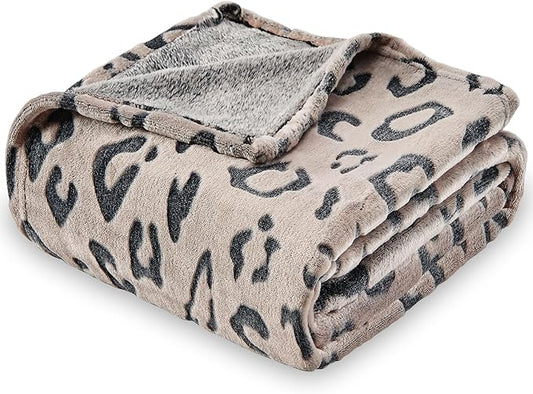 SOCHOW Three-Dimensional Leopard Print Flannel Fleece Throw Blanket, Lightweight Super Soft Cozy Plush Blanket for Couch Bed, 60 x 80 Inches, Chocolate Leopard