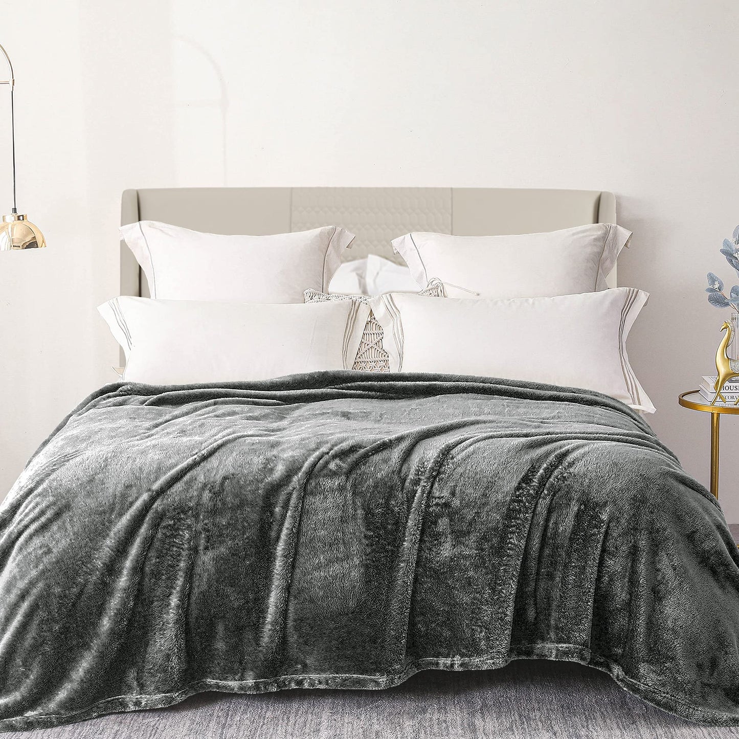 Exclusivo Mezcla Plush Fuzzy Fleece Bed Blanket Queen Size, Super Soft, Fluffy and Warm Blankets，Suitable for All Seasons (Dark Grey, 90x90 Inches)