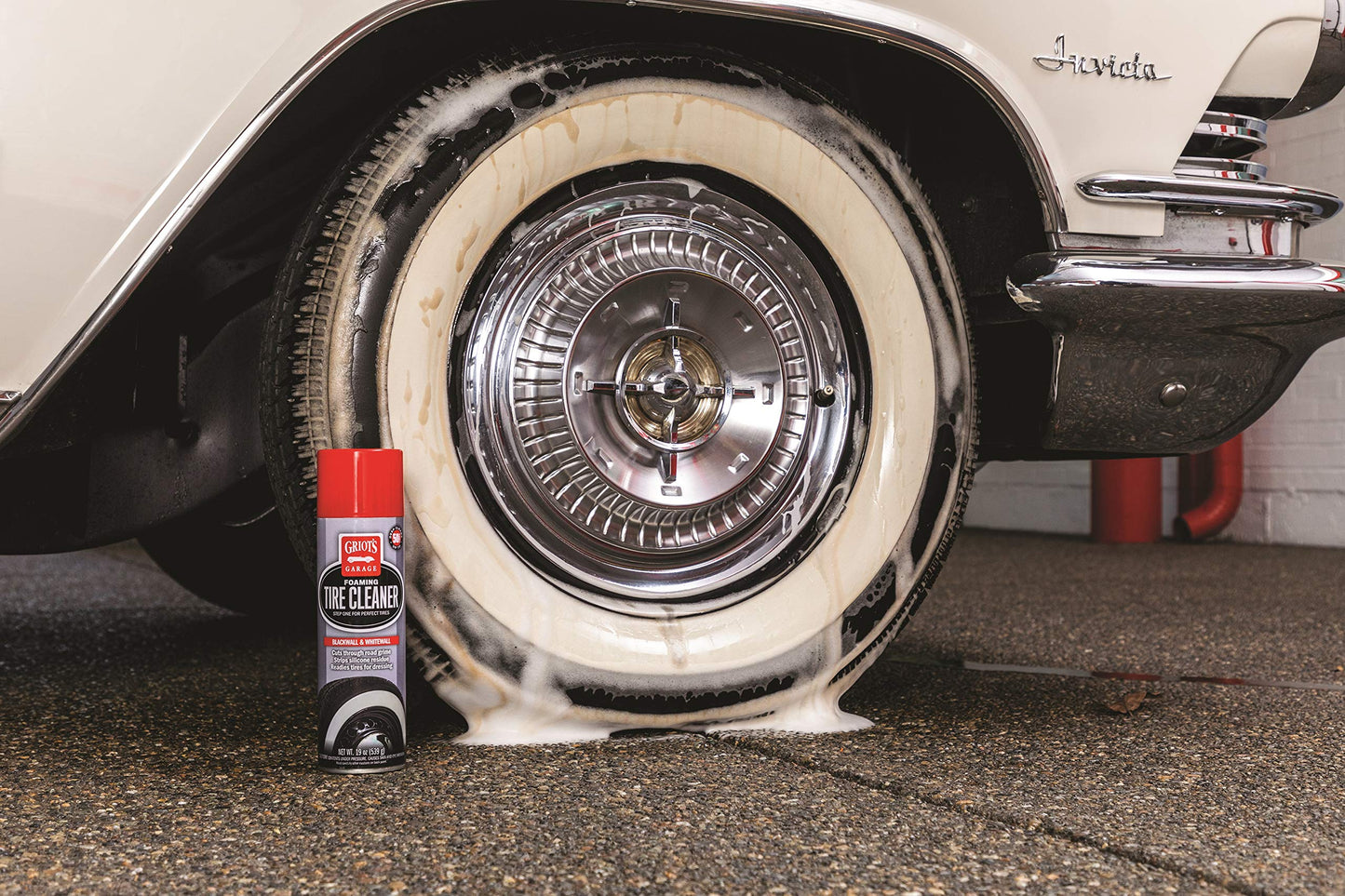 Griot's Garage Foaming Tire Cleaner, Removes Silicone Residue and Grime on Car, Truck, Motorcycle, and RV Tires, Safe for Whitewall Tires, 10952, 19oz