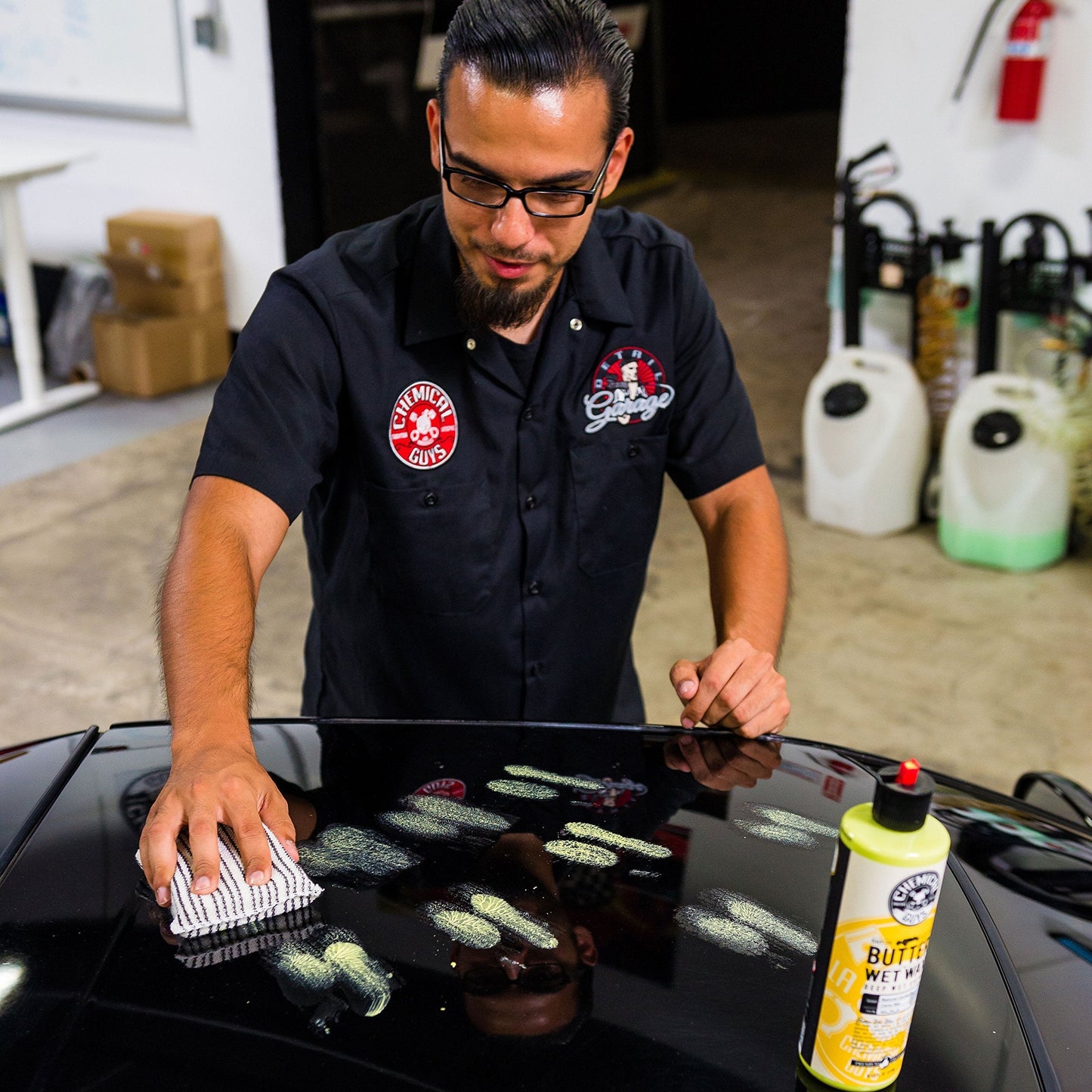 Chemical Guys HOL123 Car Cleaning Kit for Interior & Exterior, 14 Items Including (7) 16 oz Chemicals